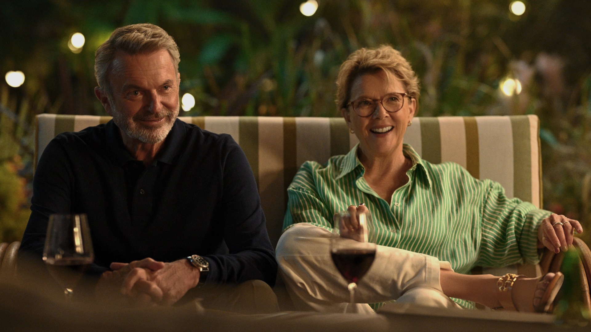Sam Neill y Annette Bening en Las manzanas nunca caen