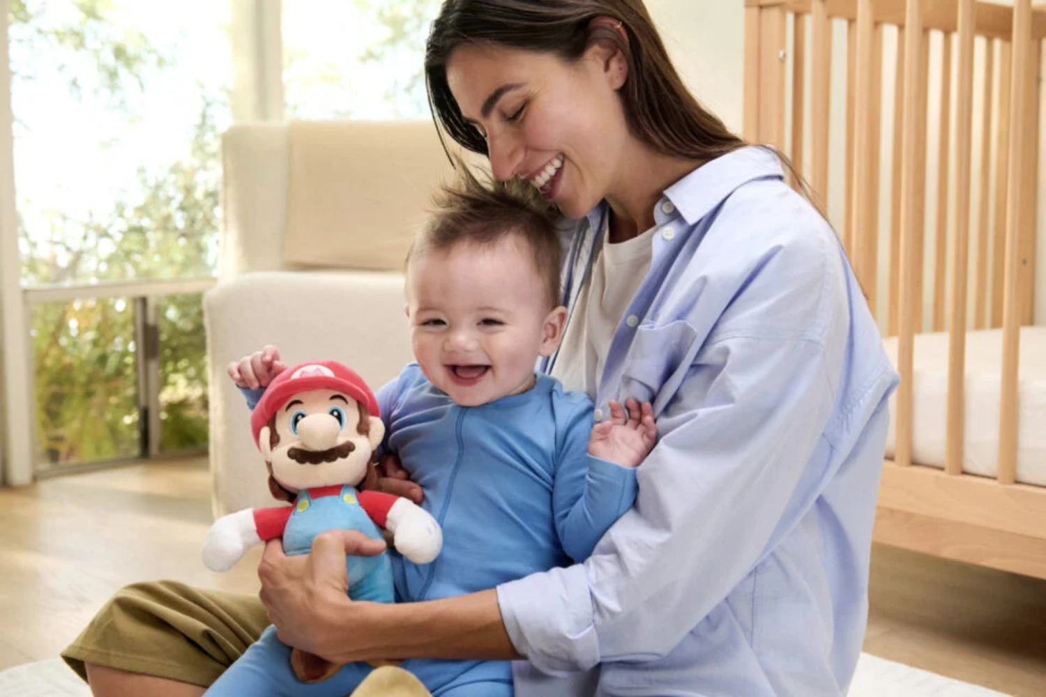 Nintendo promociona juguetes de Mario con una madre cuyo pulgar es un milagro médico… o IA mal hecha
