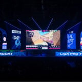 Counter-Strike 2 no solo vuelve a la competición internacional. Ahora será la base de un formato donde el partido no se decide en la pantalla, sino corriendo y disparando en la vida real